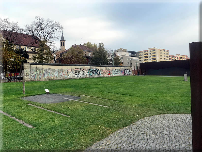 foto Muro di Berlino